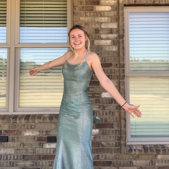 Sherri Hill Prom Dress - Picture 5 of 14